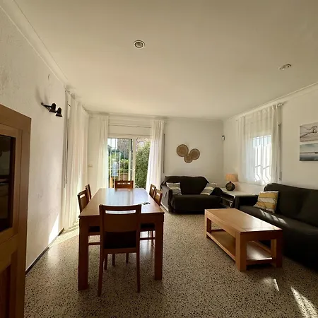 Casa Rustica Con Piscina Privada Y Aire Acondicionado En Sant Marti D'empuries - Hisp-7-77 빌라 *